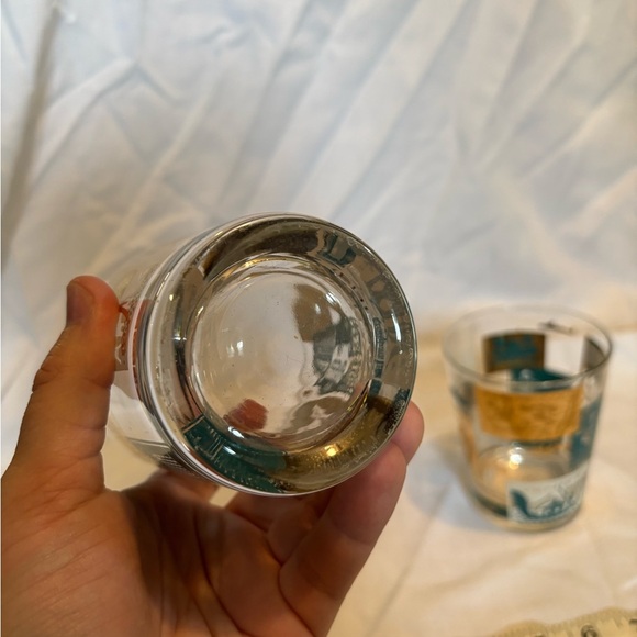Vintage Vacation Libbey Glass Tumblers - Gold and Blue - Picture 7 of 9